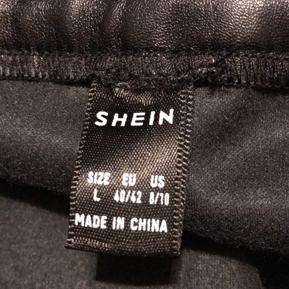 Shein Black Faux Leather Mini Skirt Size Large - Picture 6 of 7